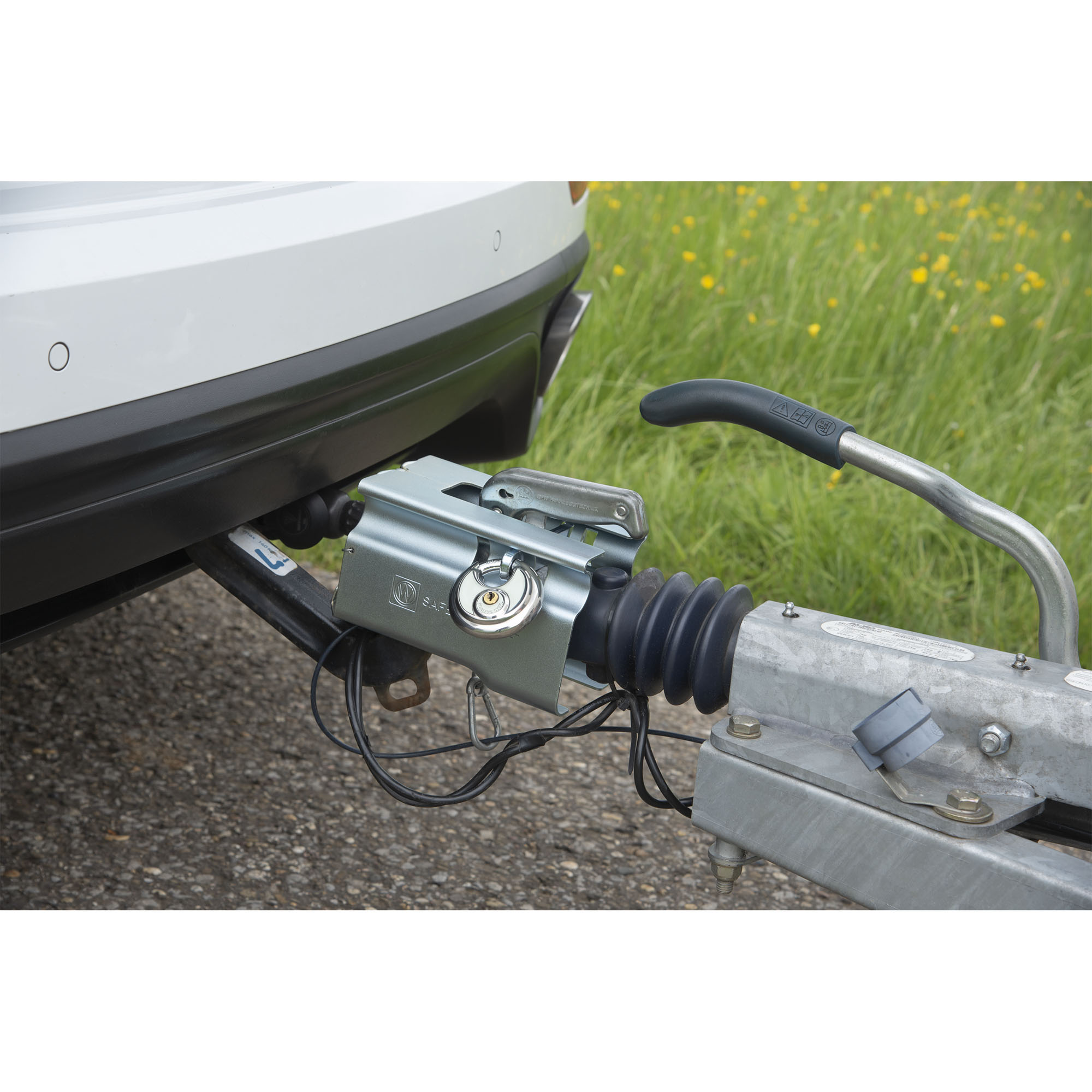 Kastenschloss, klappbar, für den an- und abgekoppelten Zustand