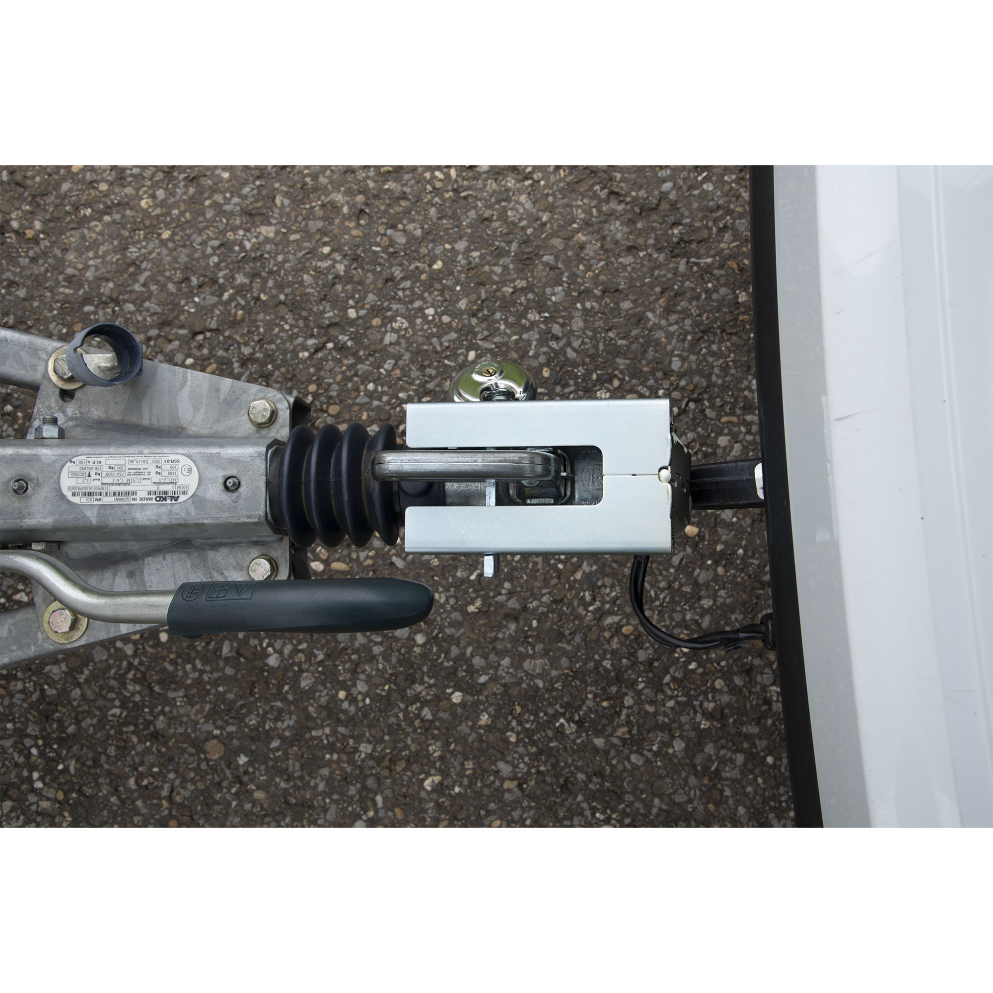 Kastenschloss, klappbar, für den an- und abgekoppelten Zustand